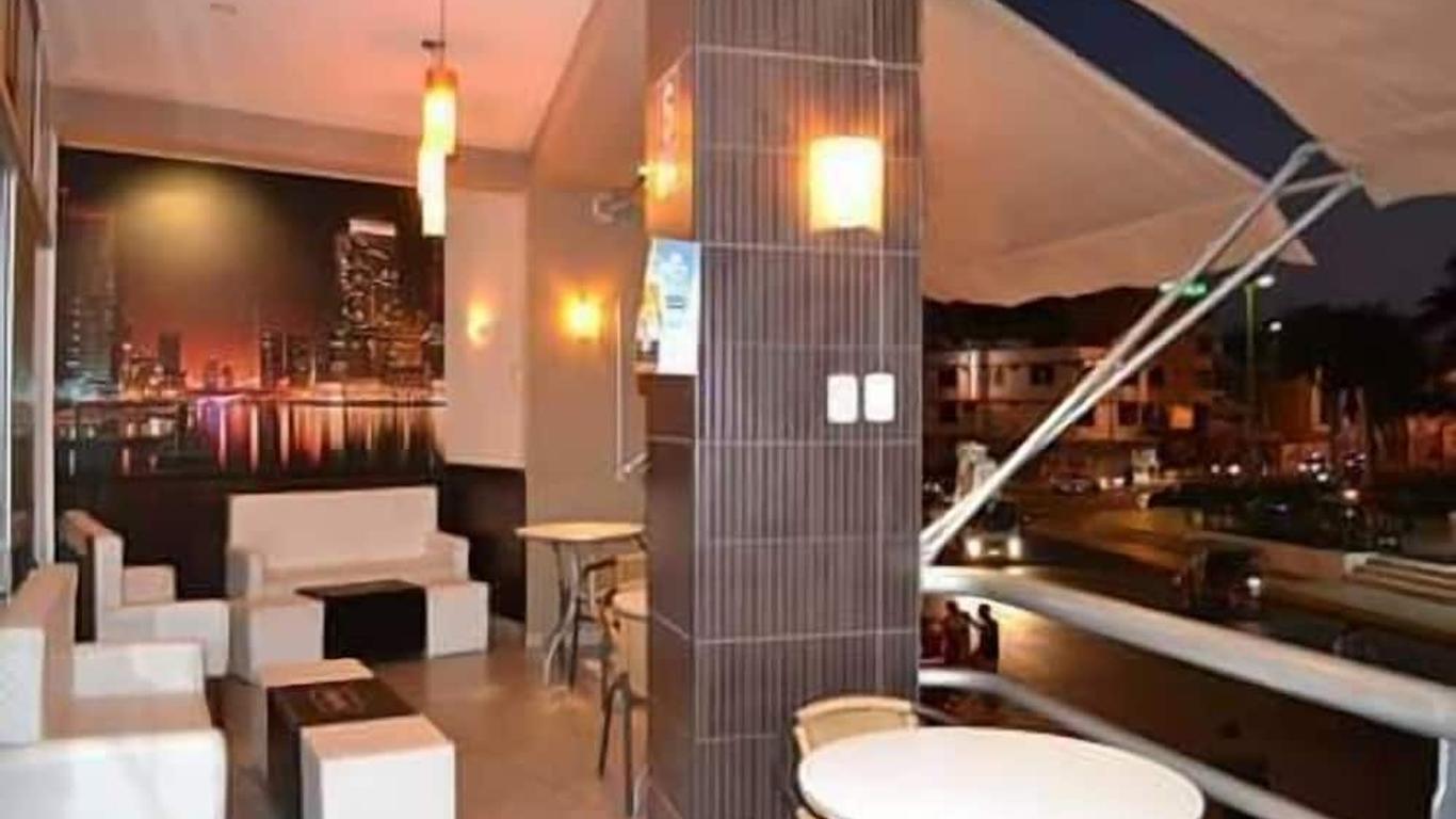 Hostal Colibri