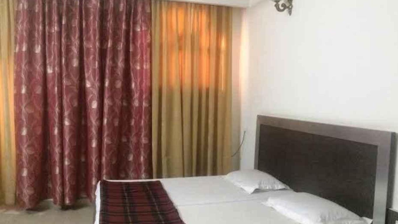 Hotel Sukh Sagar