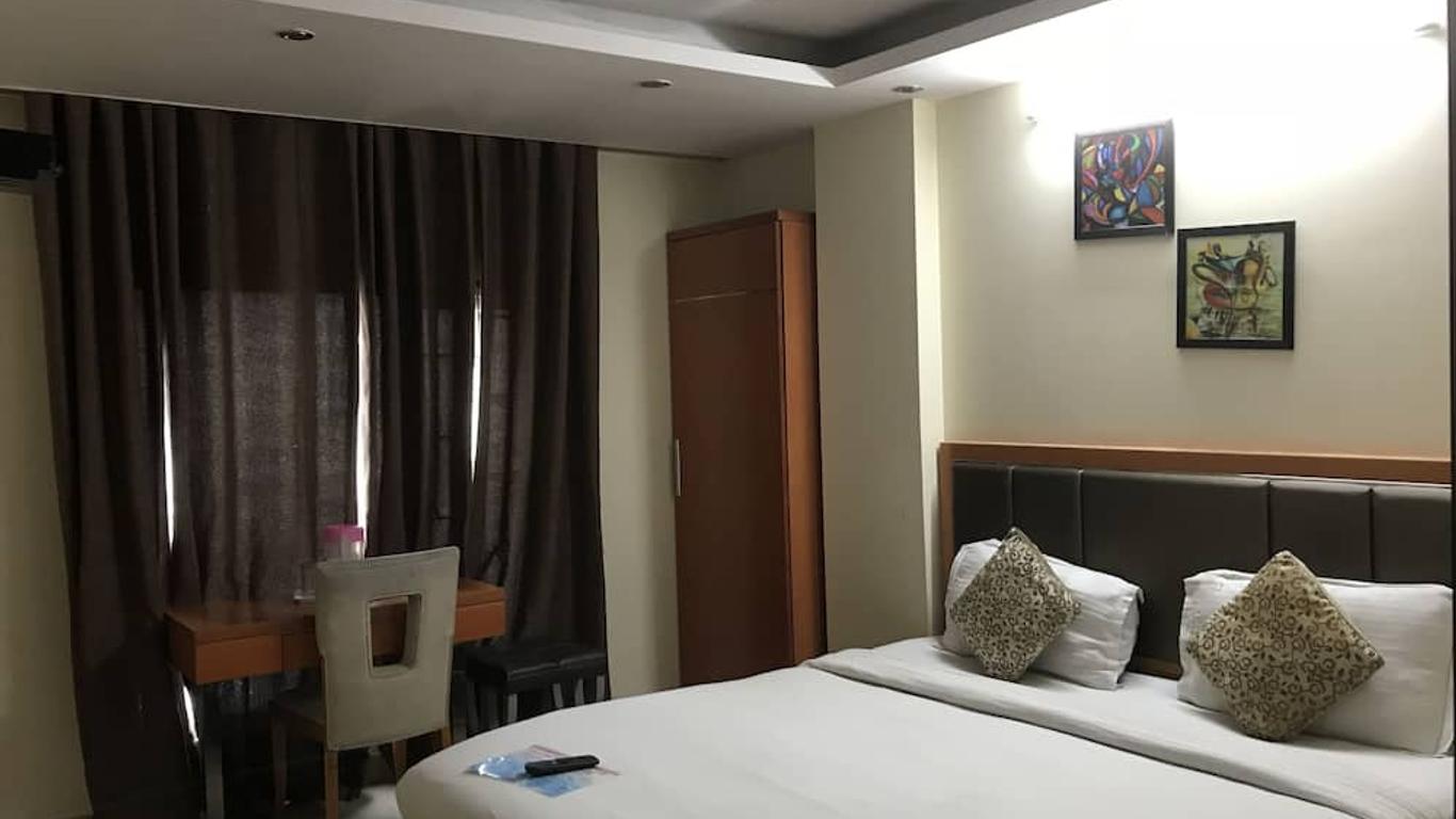 Hotel R Continental
