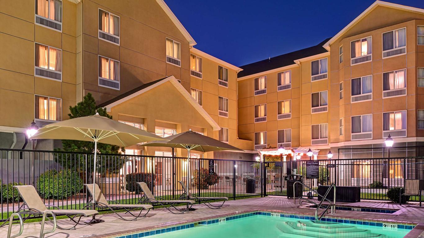 Homewood Suites by Hilton Albuquerque Airport