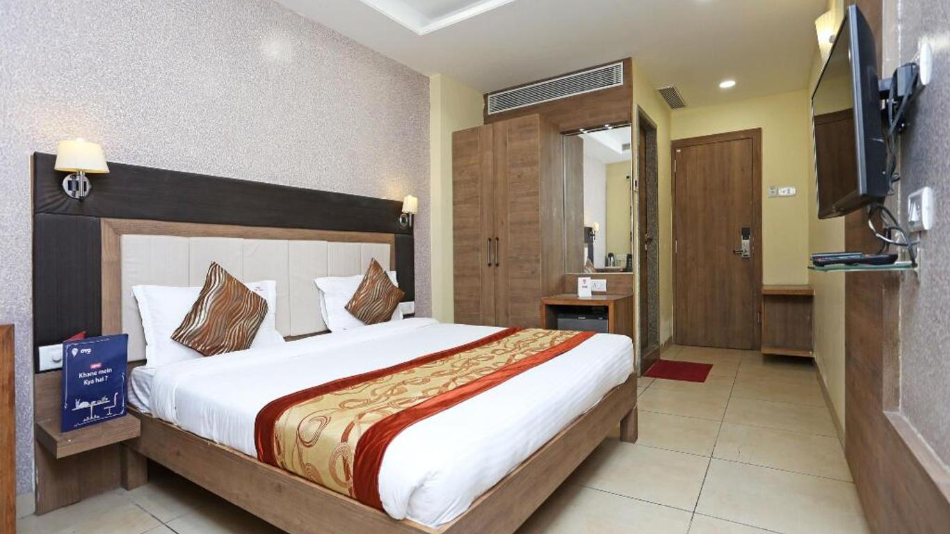 Capital O 1547 Hotel The Oasis