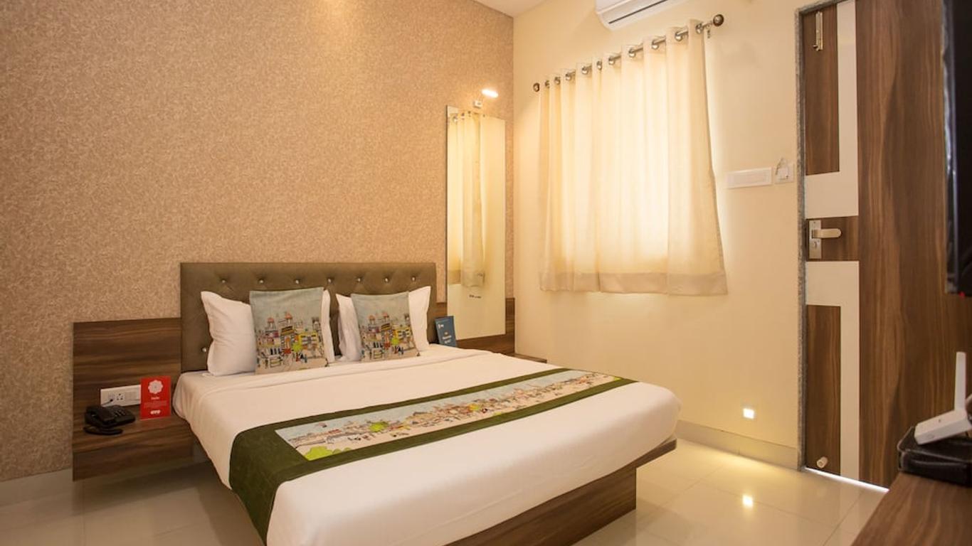 Oyo 10939 Hotel Sangam