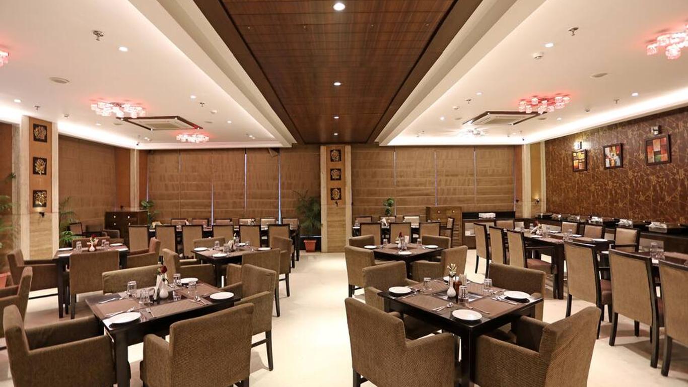 Capital O 3831 Jade Inn