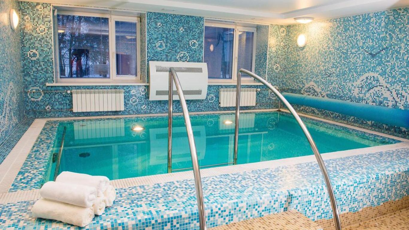 Hotel Oktyabrskaya