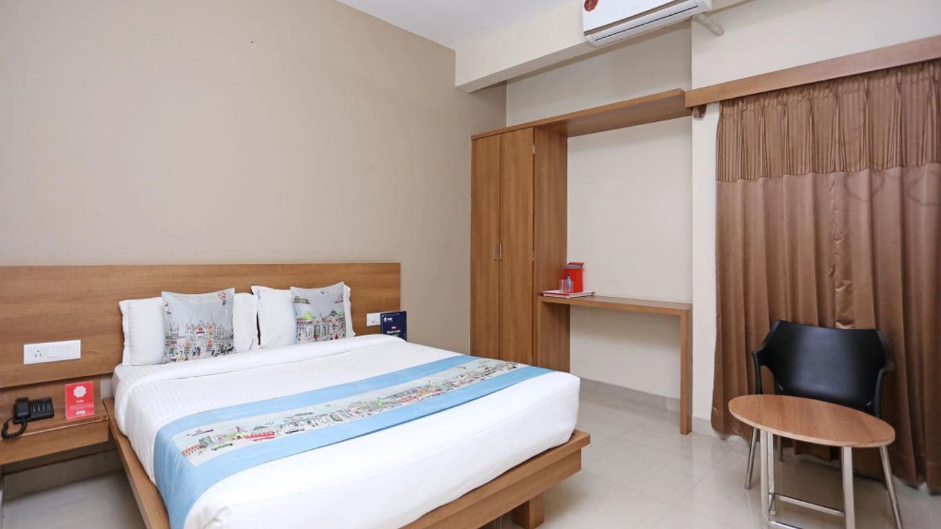 Oyo 6447 Samasth Rooms And Suites