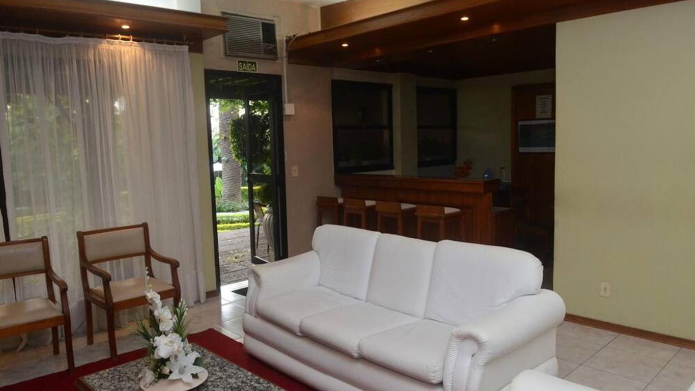 River Hotel