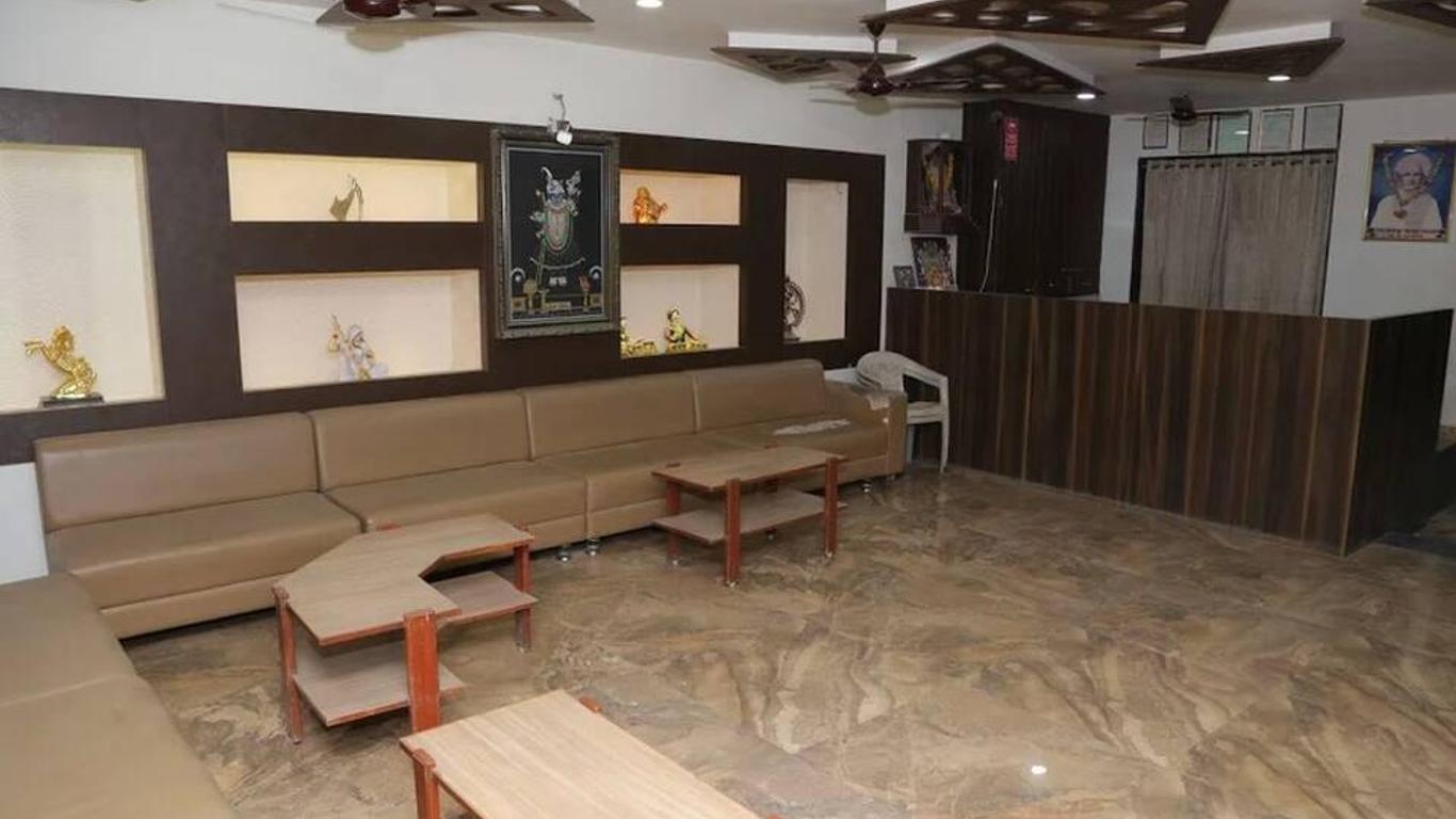 OYO 3737 Hotel City Palace