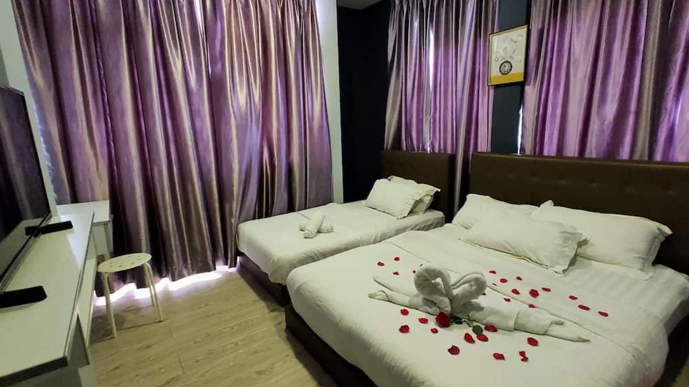 The b'Hotel