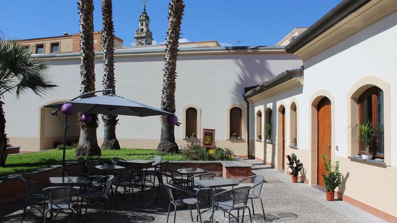 Pompei Hostel Suites & Breakfast Deluxe