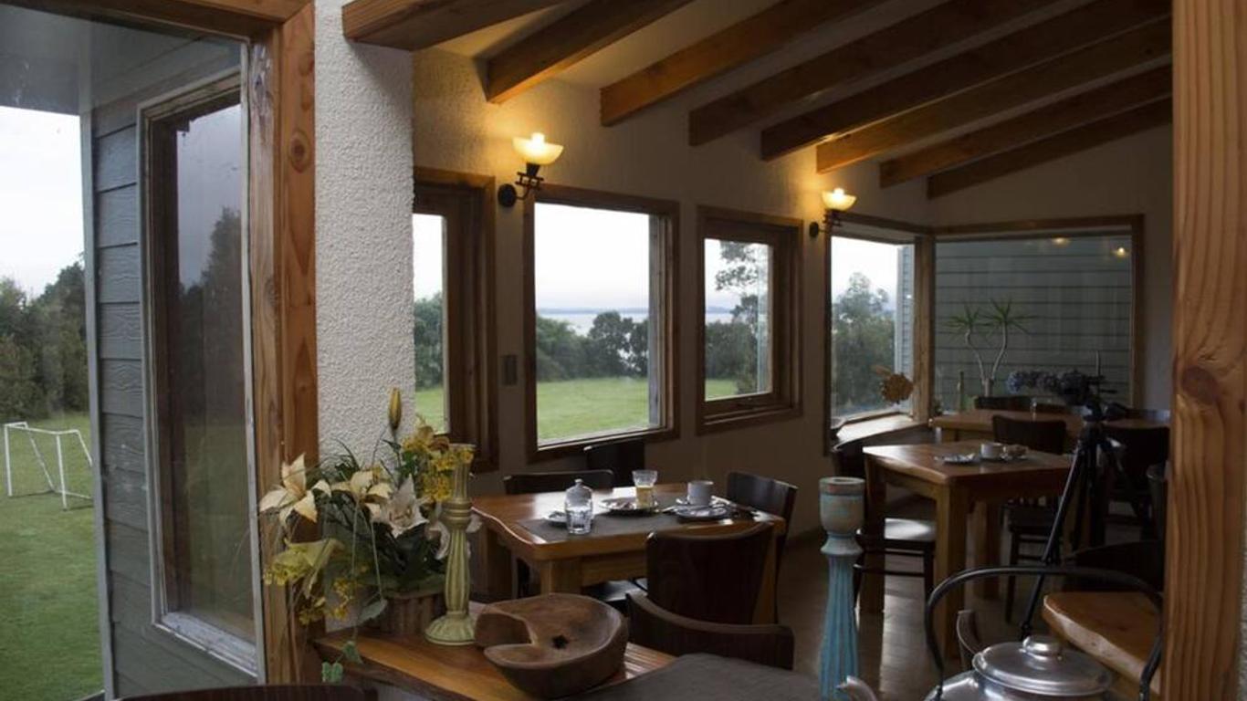 Hotel Borde Lago