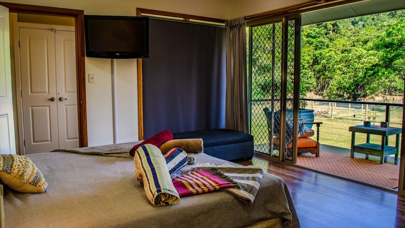 Cairns Pet Friendl The Homestead: Redlynch Pet Fees Apply Kitchenette Yes