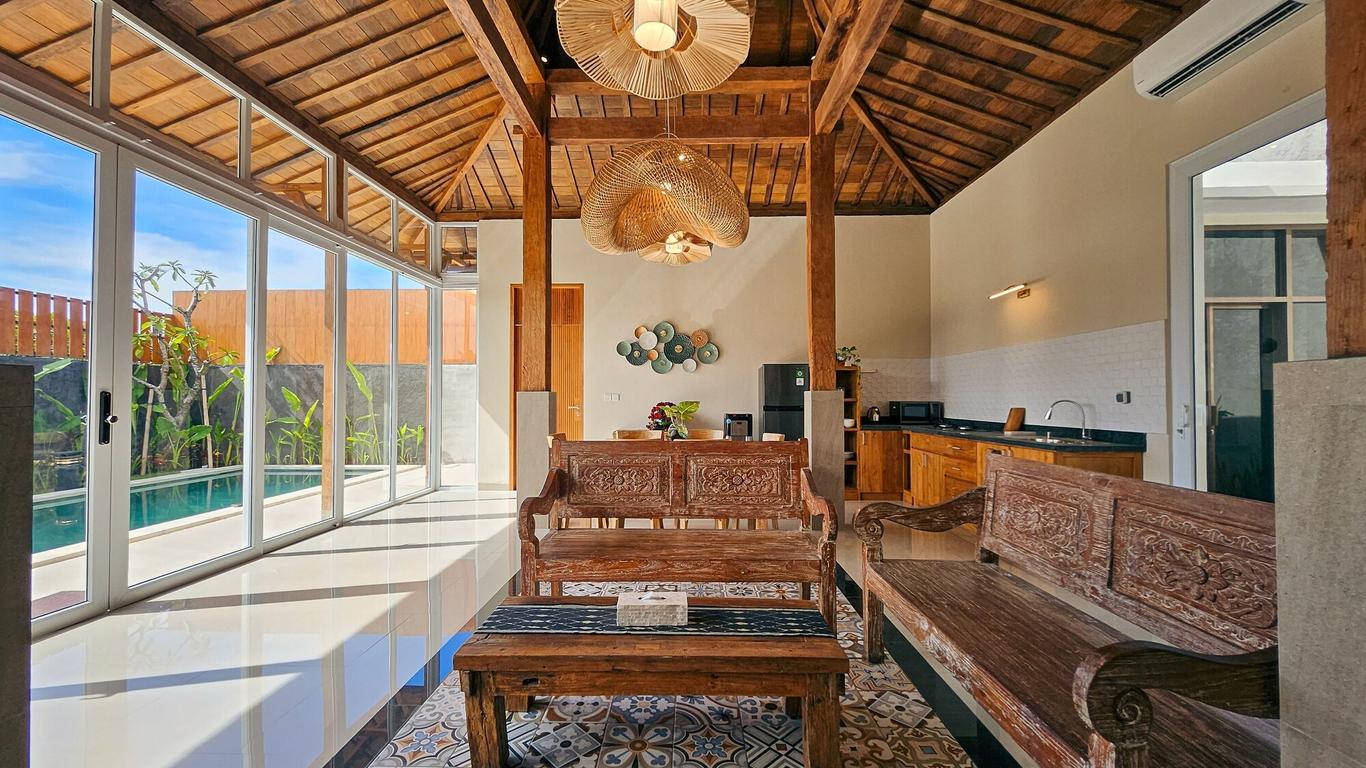 Svarna Suites Seminyak