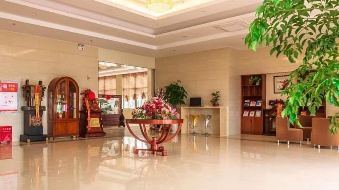 Greentree Inn Jiangsu Wuxi Jiangyin Huashi Avenue Huaxi Village Business Hotel