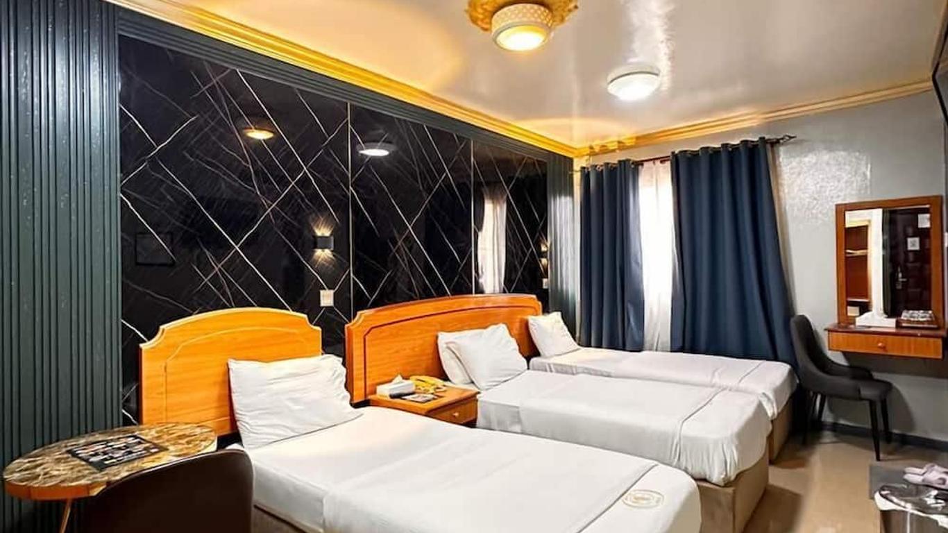 Maaeen Hotel