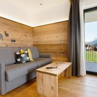 Holiday Apartment 'Platiederhof Apt Unterpulg' with Mountain View, Shared Garden & Wi-Fi