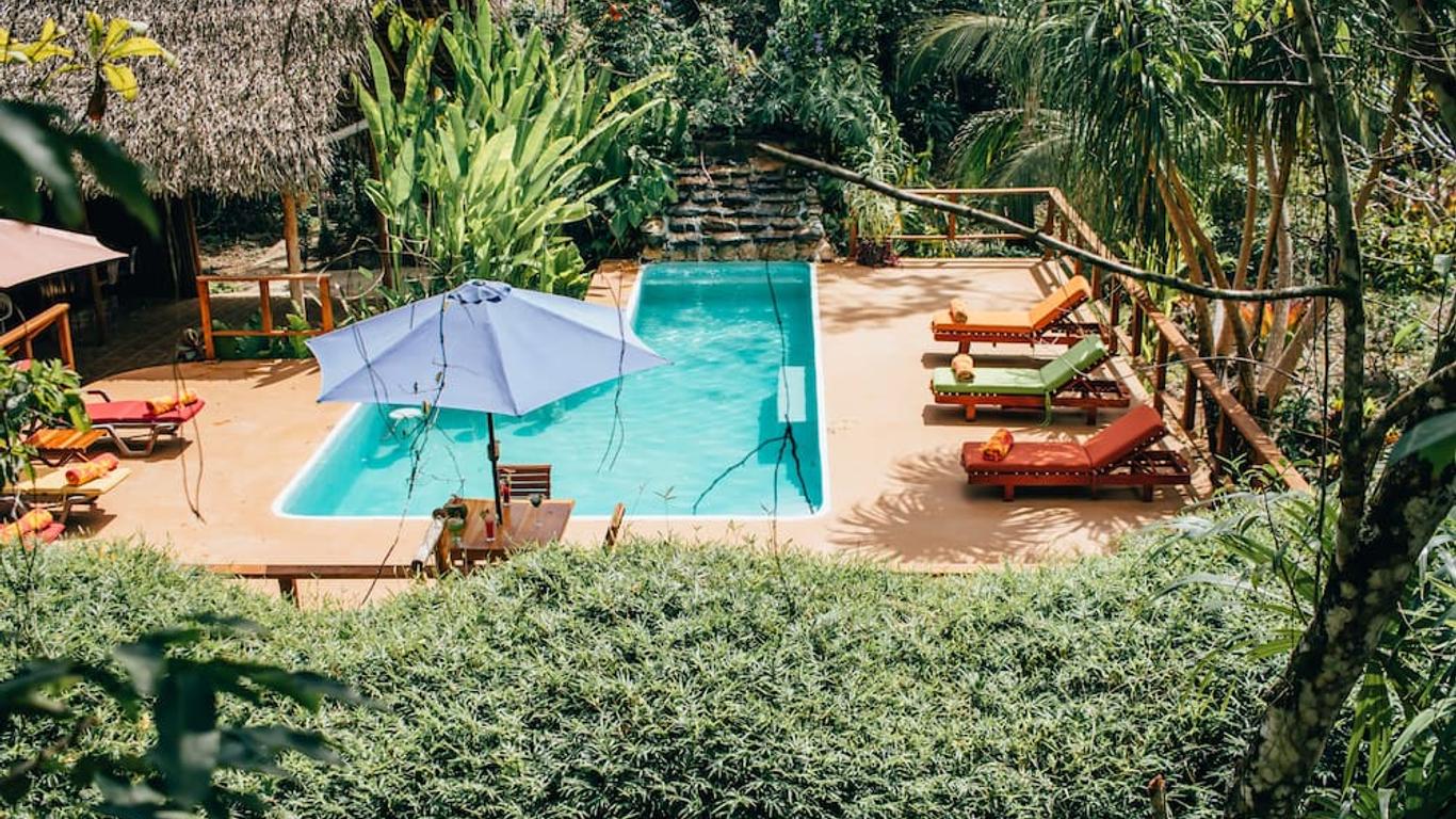 Mariposa Jungle Lodge