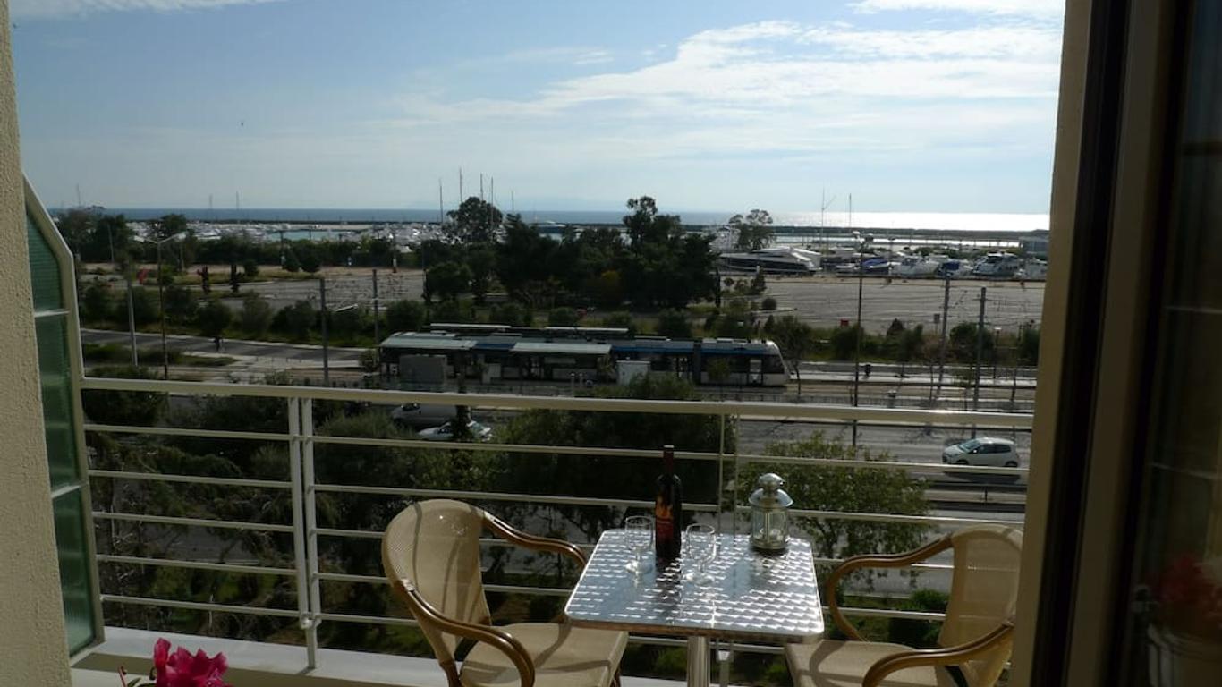 Ikaros Hotel Elliniko