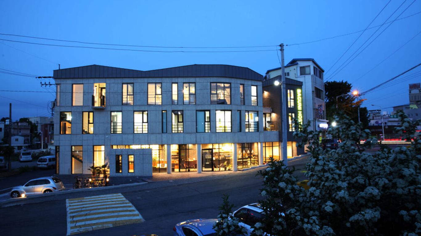 Baguni Hostel