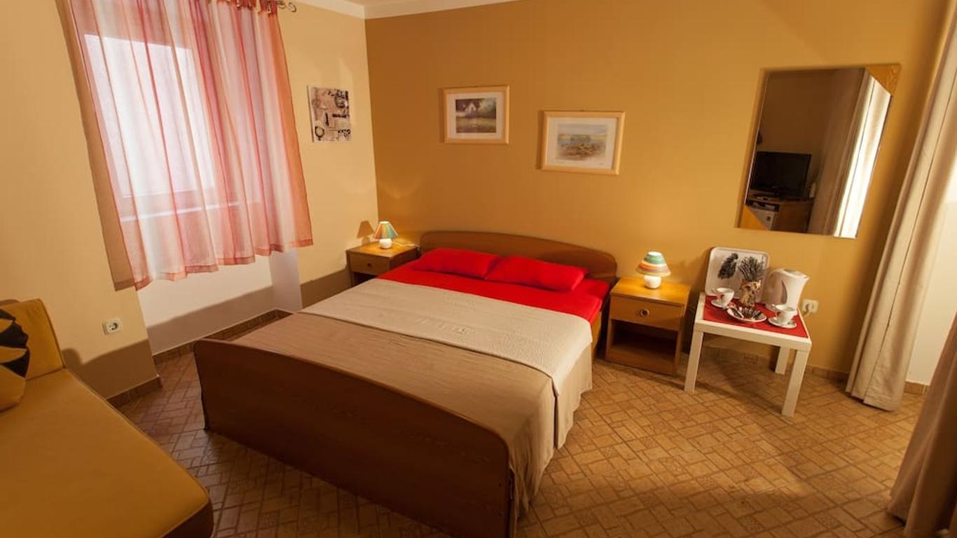 Guest House Floreus Cres