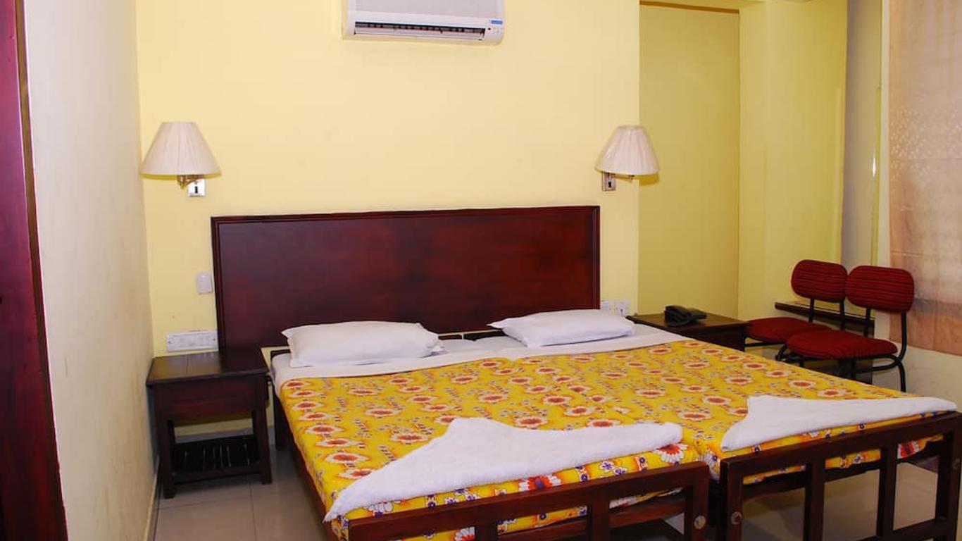 Equator Hotel
