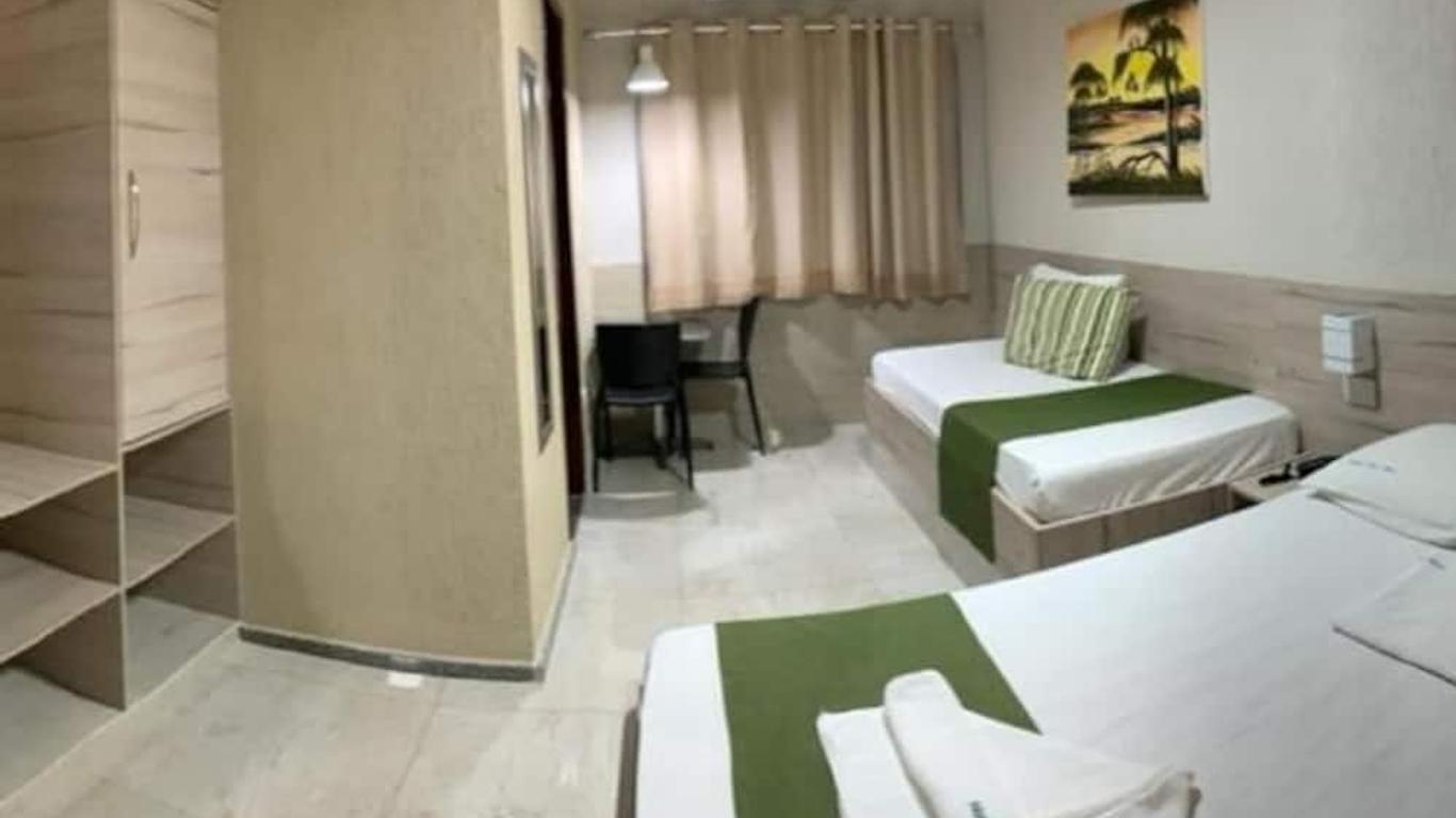 Hotel Uzi Mar