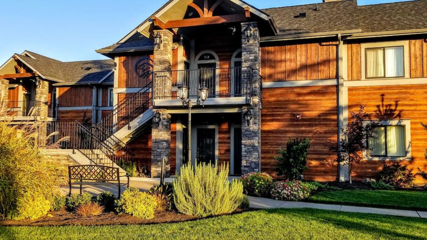 Resort at Eagle Point Golf Club Lodging