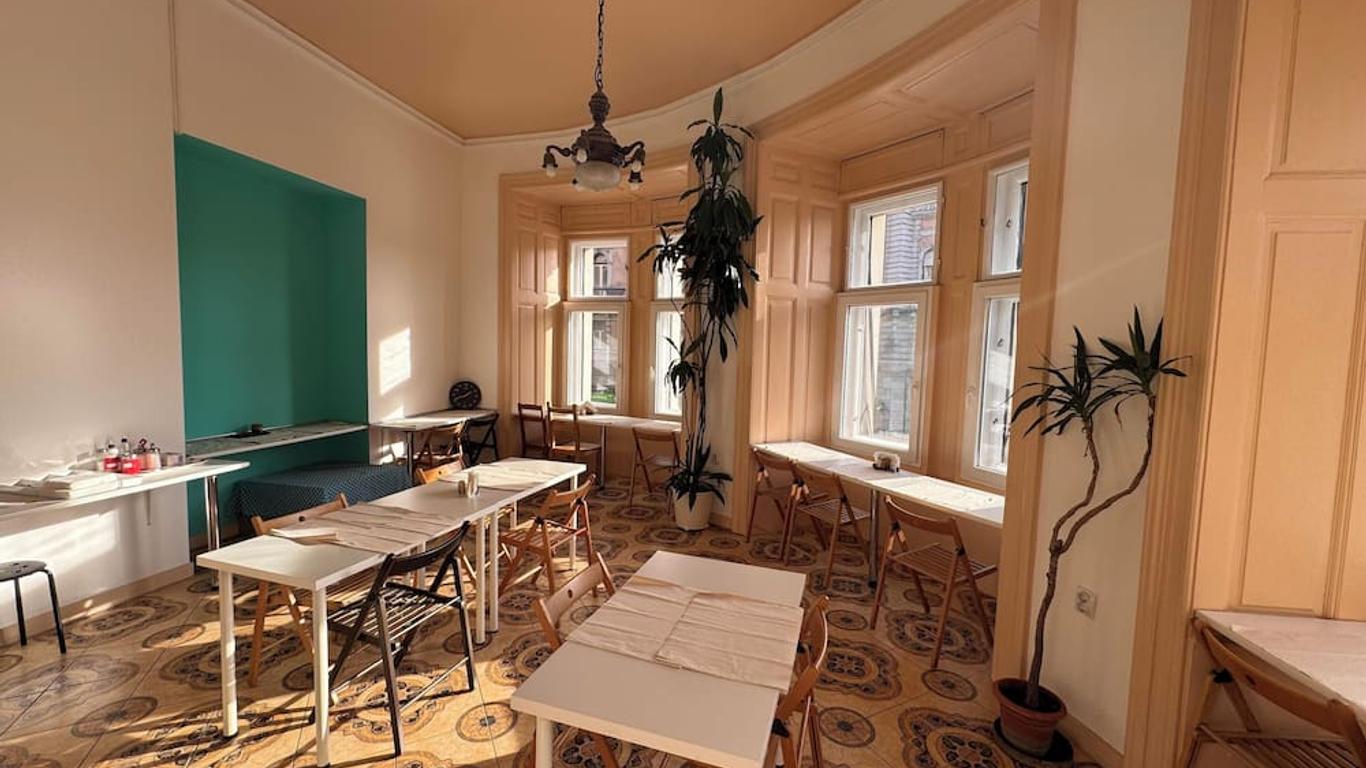 Omega Guesthouse Budapest