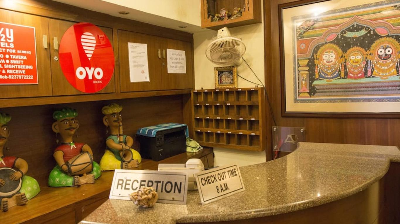 OYO 3886 Hotel Trimurti Heights