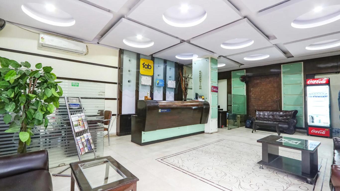 OYO 6648 Hotel Royal Residency