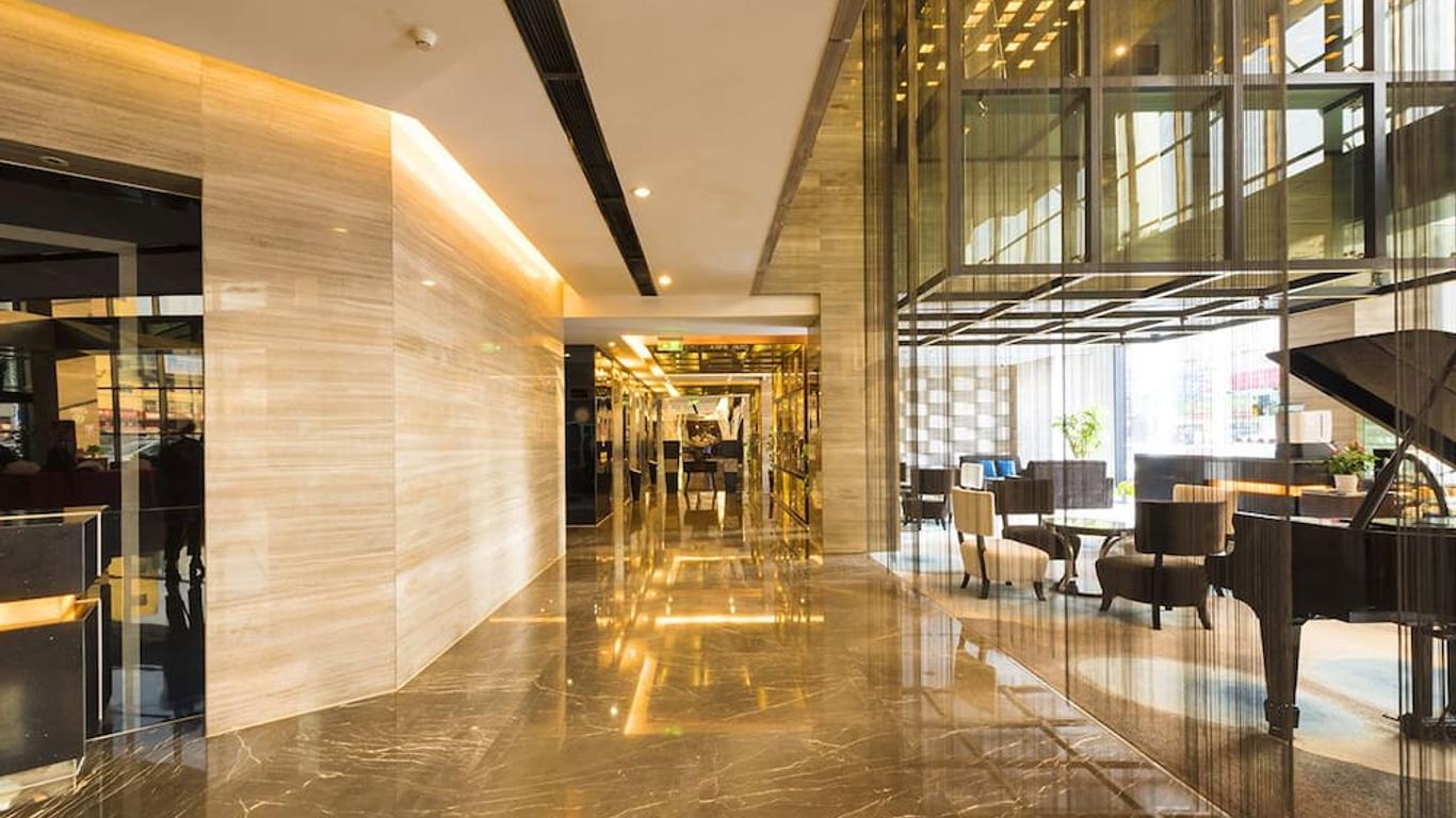 Metropolo Nantong Overseas Chinese Hotel