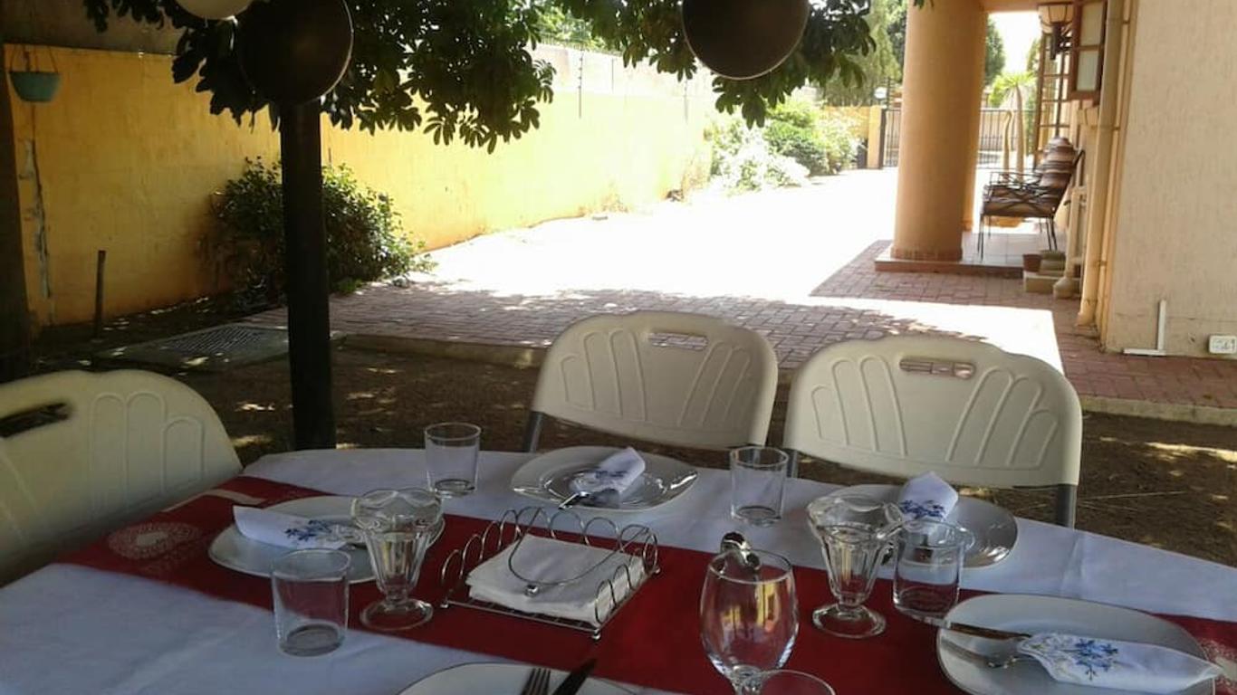 Dihate Guest House