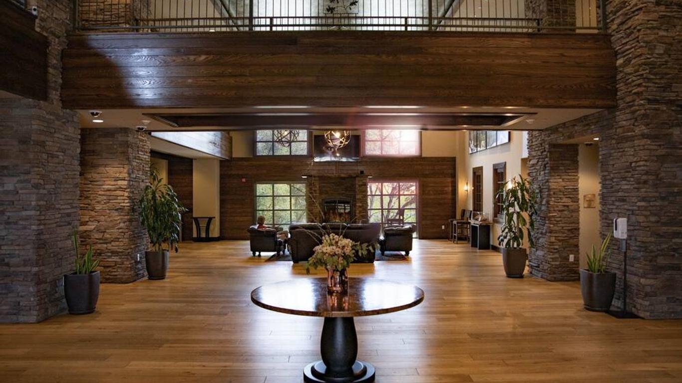 The Hotel at Black Oak Casino Resort