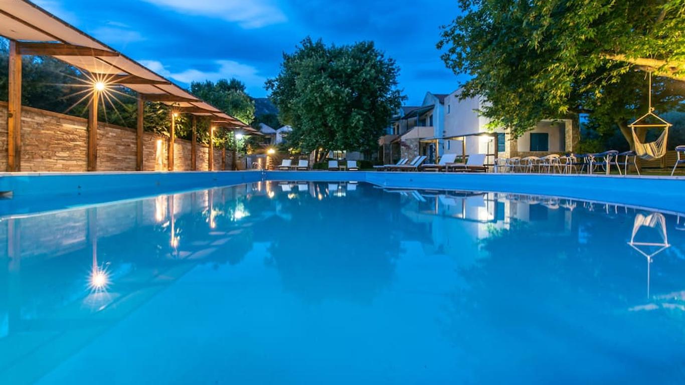Apollo Beach Hotel