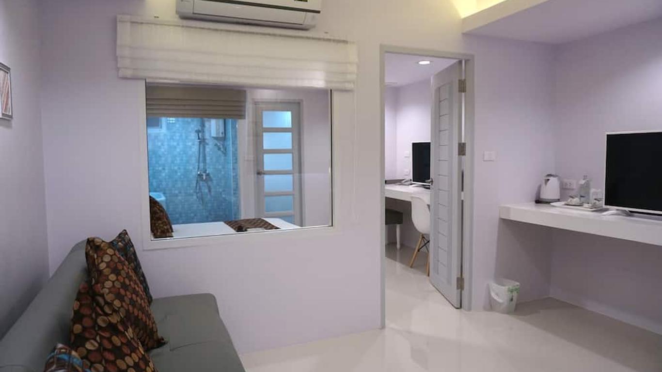 Nan Nakara Boutique