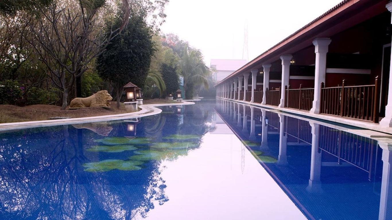 Lagoon Bay At Leonia Hotel