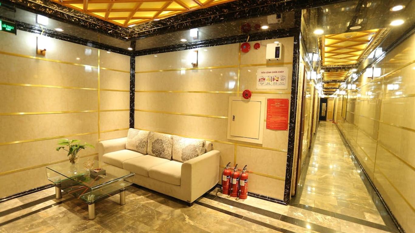 Central Phu Hung Hotel