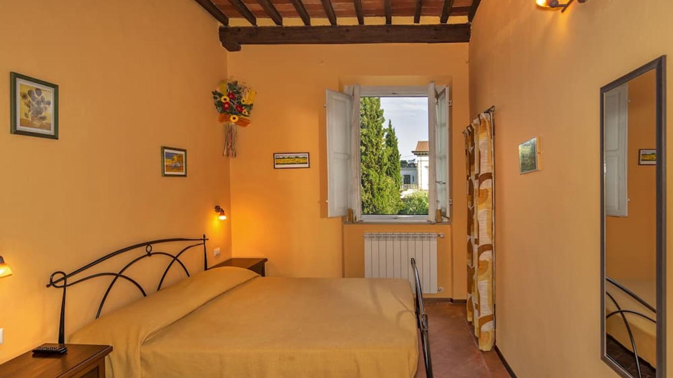 Bed & Breakfast Lucca Fora