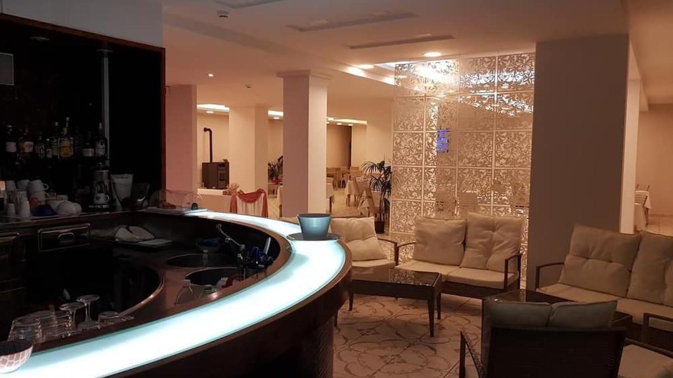 Klaton Beach Hotel
