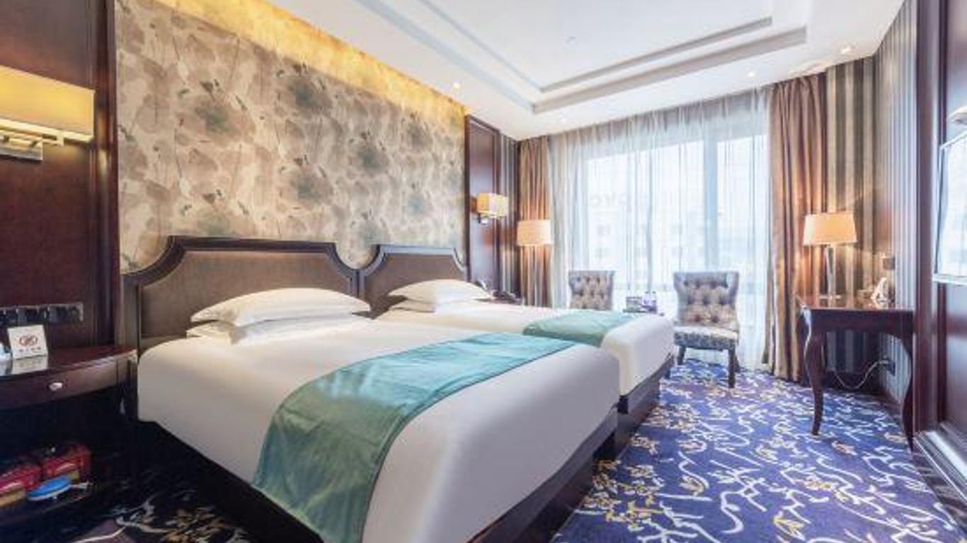 New World Hotel (Lishui High Speed Railway Station)