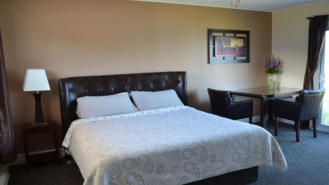 Clifty Cove Motel