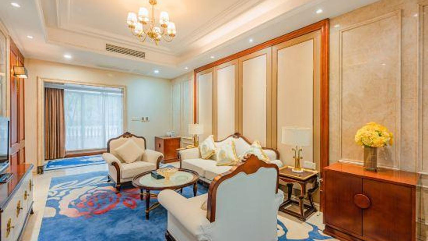 Jiangxi Gongqing Hotel