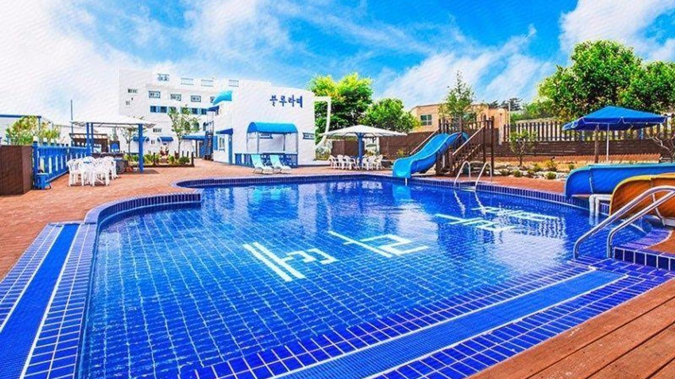 Blue Latte Poolvilla