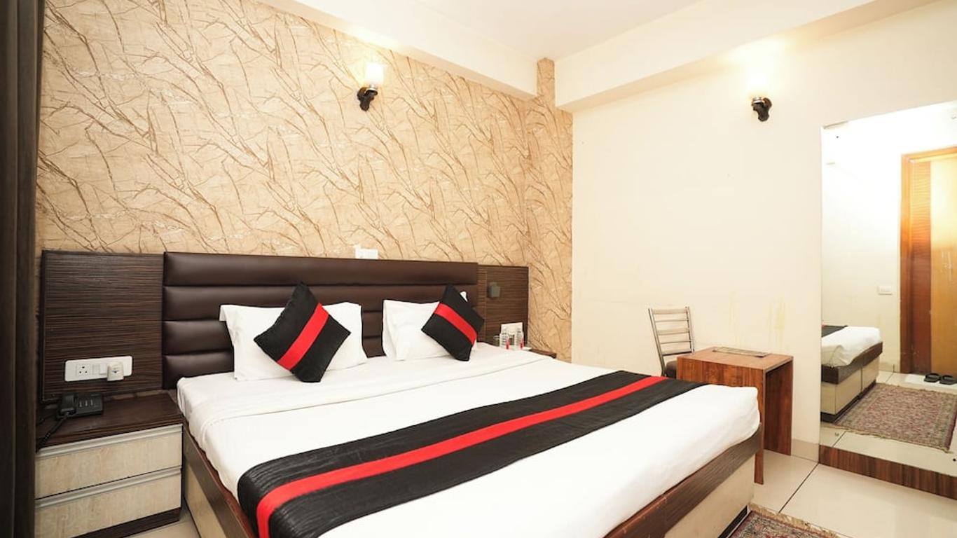 Hotel A R Residency