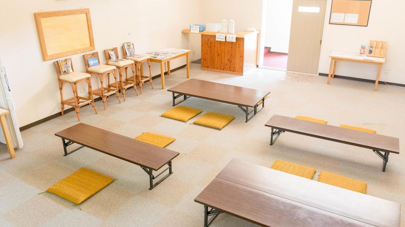 Biei Guest House Sirogane no Yu - Hostel