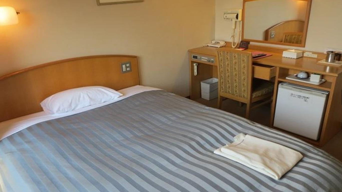 Kochi Pacific Hotel