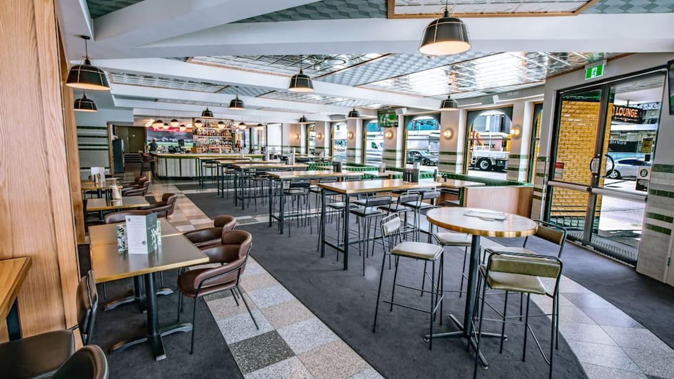 Southern Cross Hotel