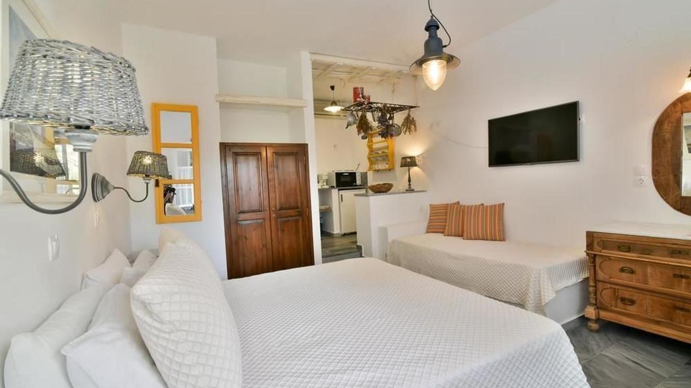 Golden Beach Studios & Suites