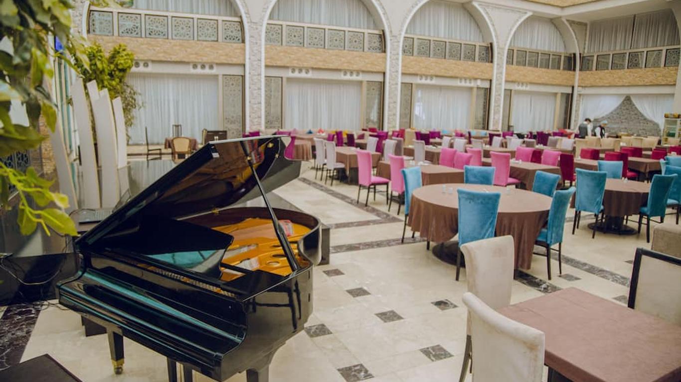 Caspian Ulduz Hotel