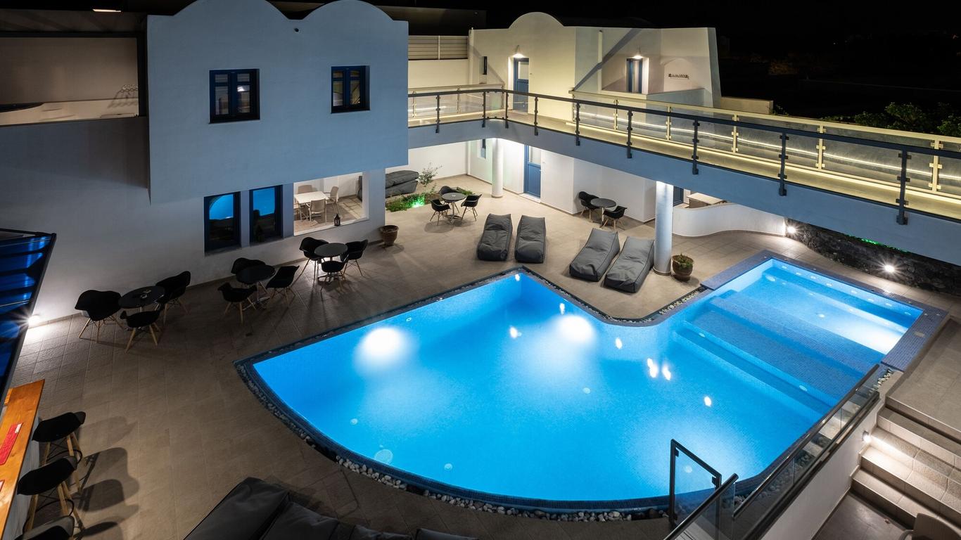 Tristhenia Hotel