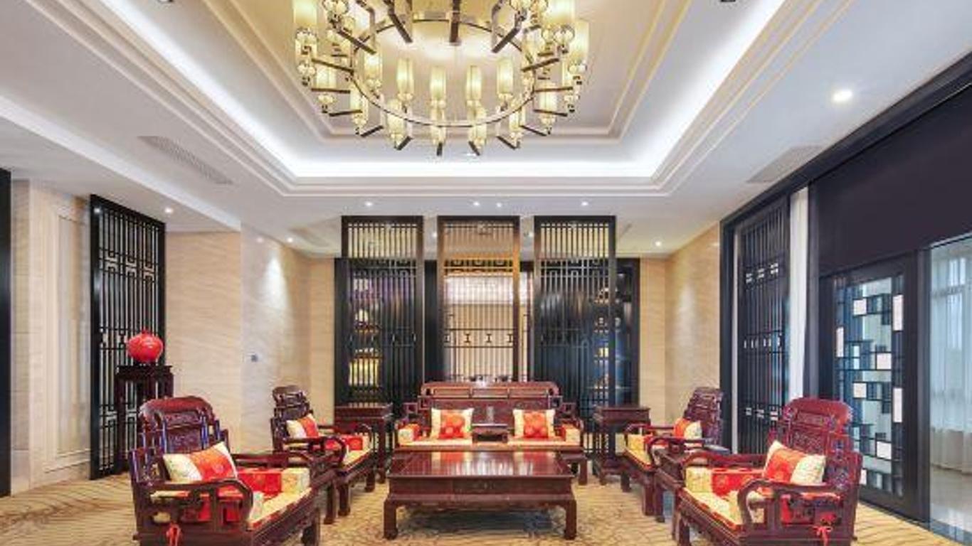Longyan Liancheng Tianyi Hotsprings Resort